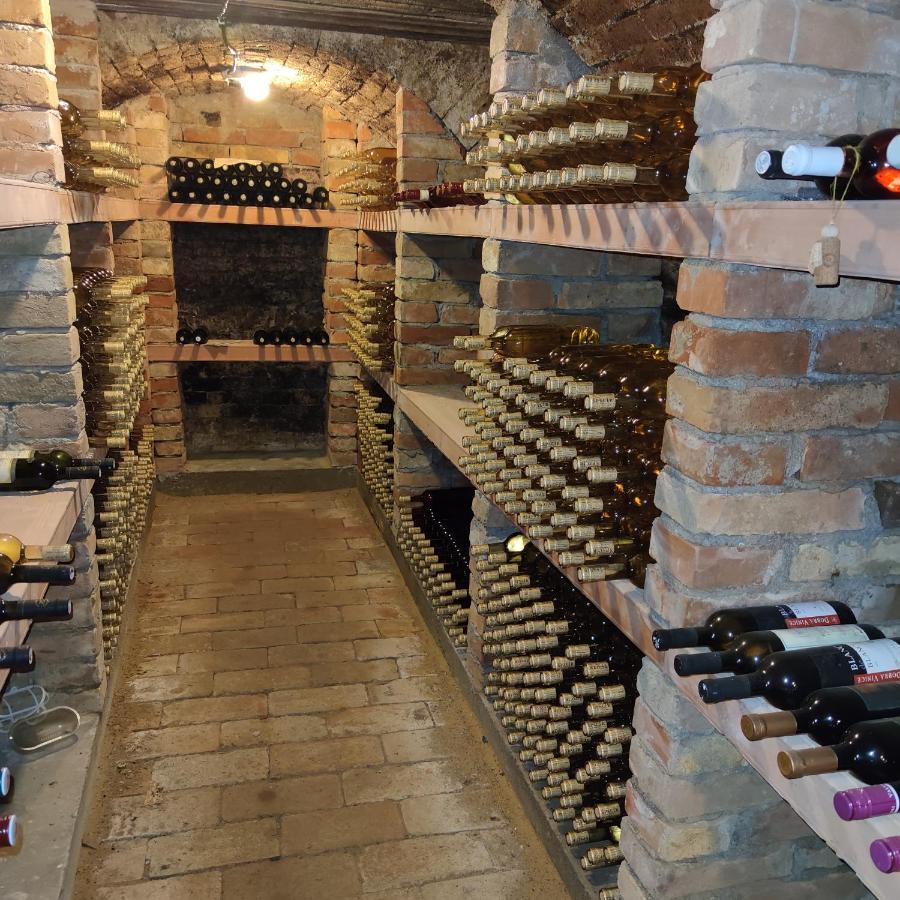 Cabernet Apartment Velke Pavlovice